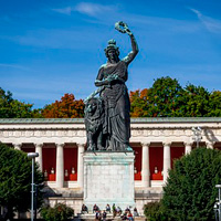 Bavaria im Münchener Stadtteil Schwanthalerhöhe